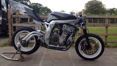 la_suzuki_da_325_cv_di_guy_martin_per_la_pikes_peak_2014_13718.jpg (78.81 KiB) Visto 3927 volte la_suzuki_da_325_cv_di_guy_martin_per_la_pikes_peak_2014_13718.jpg