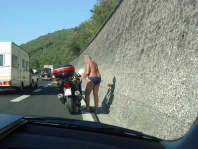 moto.jpg (106.94 KiB) Visto 1922 volte moto.jpg