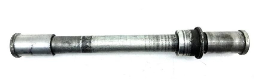 perno anteriore zx6r 1995.jpg